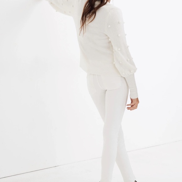 MADEWELL Bobble Dashwood V-Neck Sweater in Coziest Yarn - XS - Vanilla Girl Core - Picture 8 of 17
